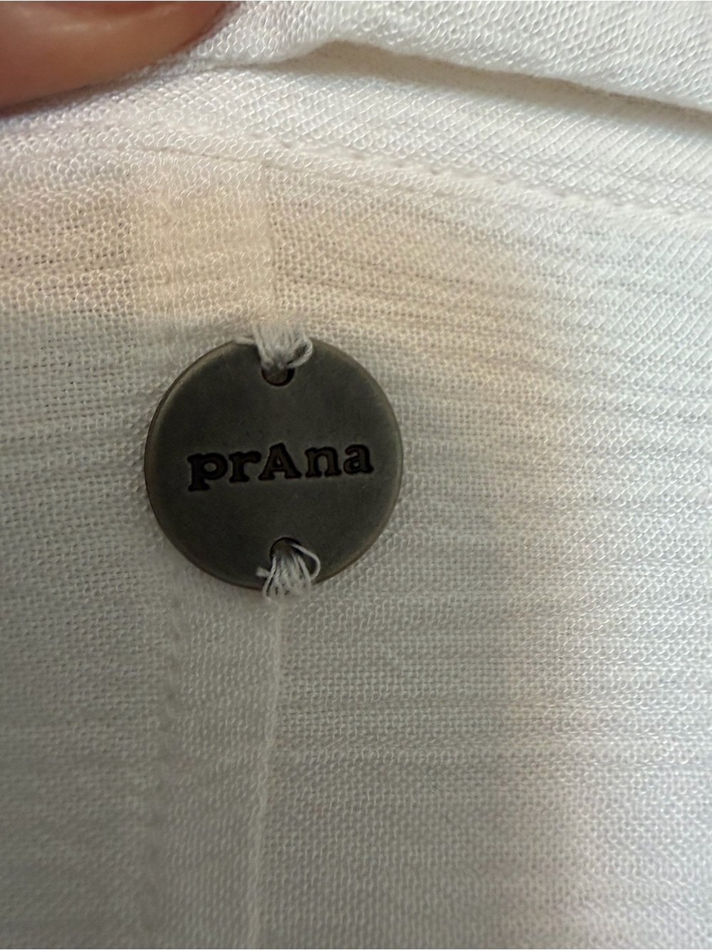 prAna Women’s M White Crinkle Button Down Tunic Shirt Longline Pockets Boho - Picture 3 of 4